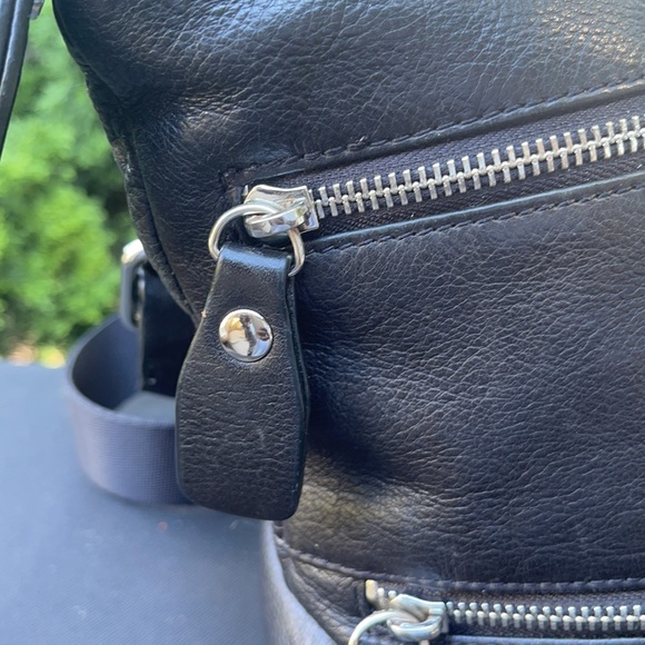 Margot leather crossbody bag - Picture 8 of 14